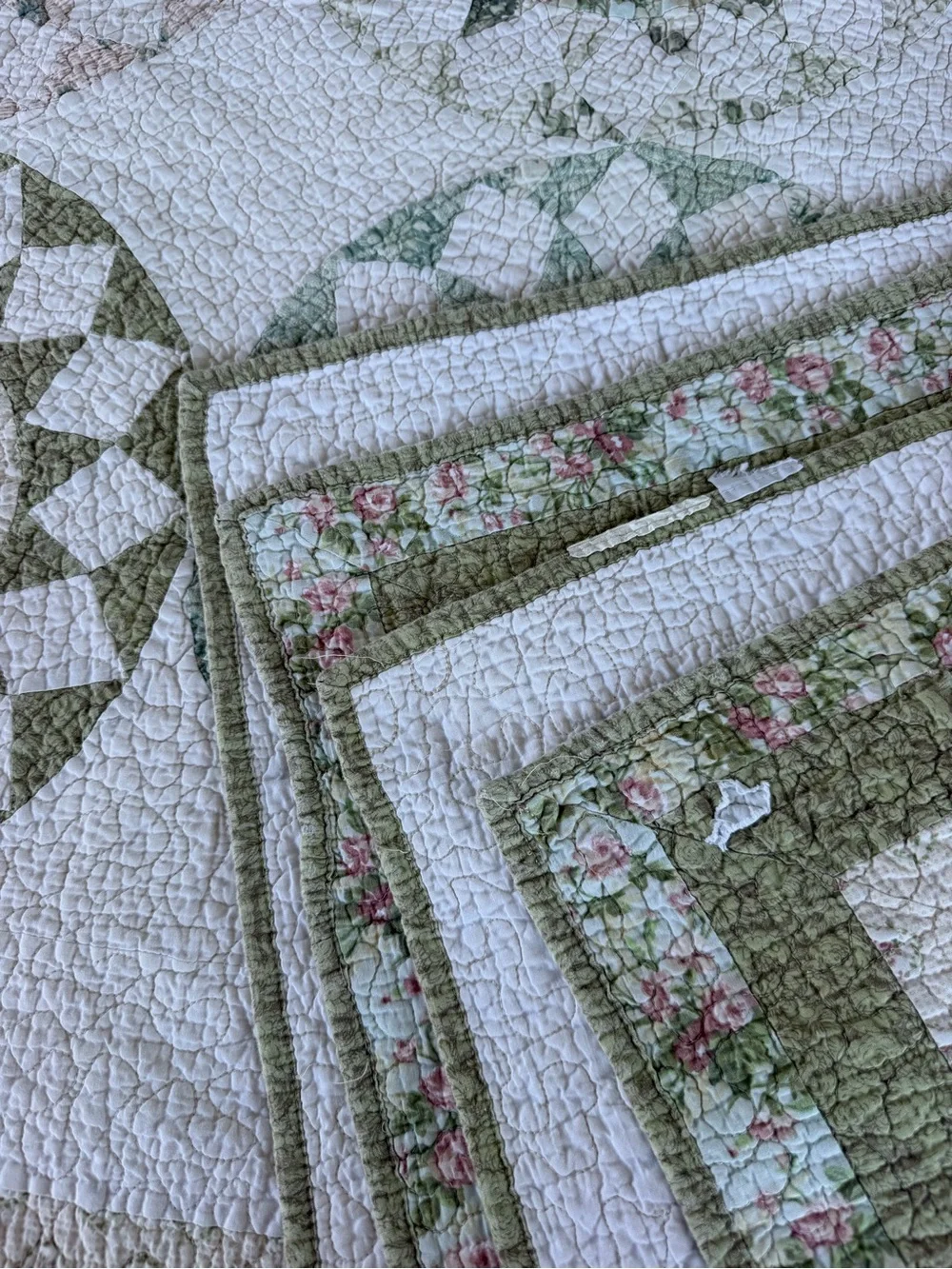 VTG 90s Sunflower Dresden Plate Quilt Green Pink Soft Country Floral 86x100 READ